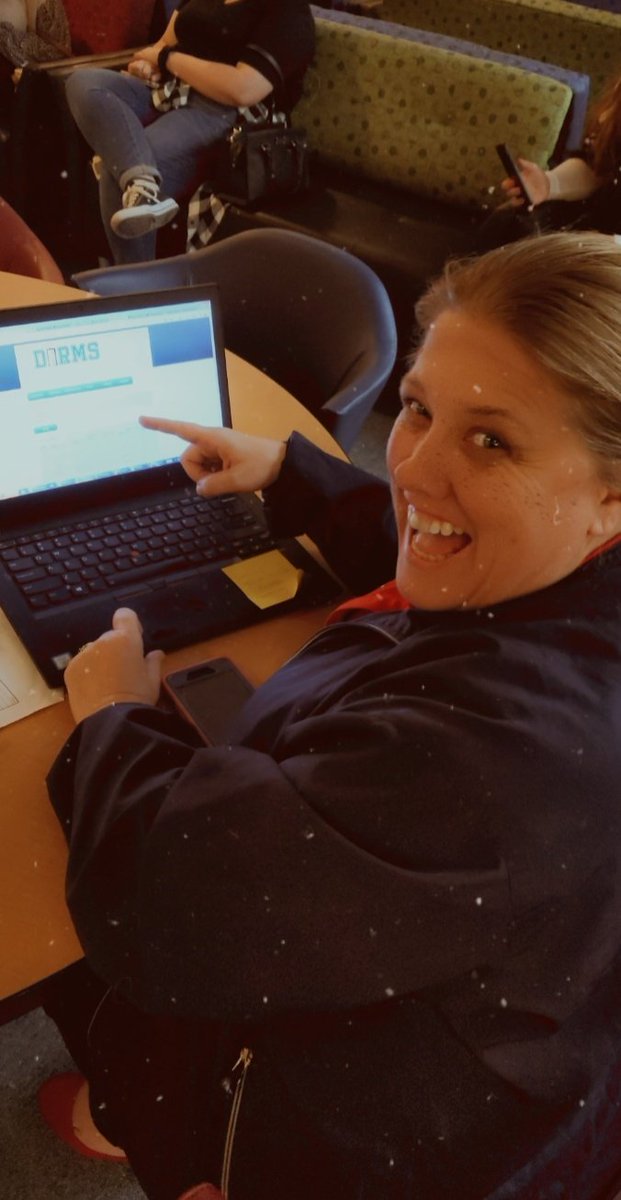 DCP_Jessica's tweet photo. Look what @DCPIP_Vanessa is doing!!!!! It's Itinerary time 2/3! Important PSA please read your whole itinerary we know the appointments are exciting. But there is lots of other really useful information specificly for you!! #DisneyProgram #DCPspring2020 https://t.co/USNr8xOM9n