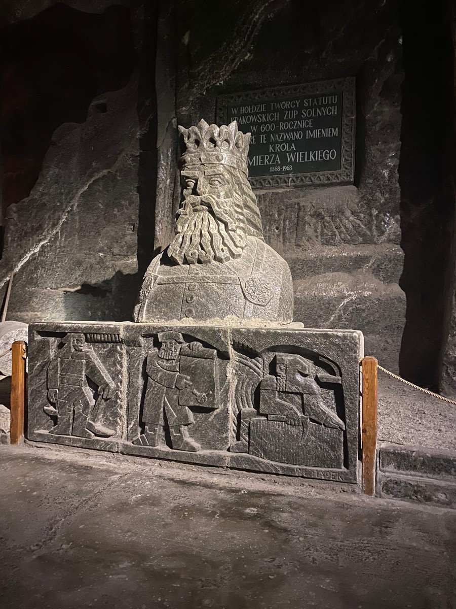 OrielHighSchool's tweet photo. Amazing pictures from the Salt Mines in Poland this afternoon from our Sixth Formers. Last night in Poland tonight ππ΅π±π#OrielSixthForm #PurplePalaceOnTour #Experiences #ItsSalty #Memories https://t.co/jtBHTAjchF