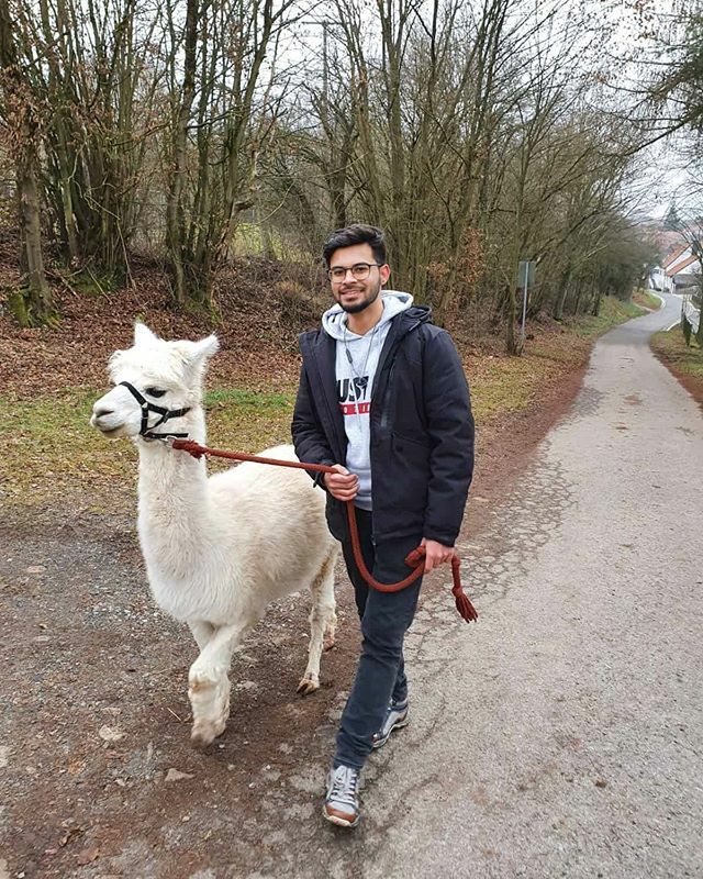 Hamzaz92's tweet photo. Rolling with the boss. https://t.co/xgLNCnYhZH https://t.co/HVQ62l4nT5