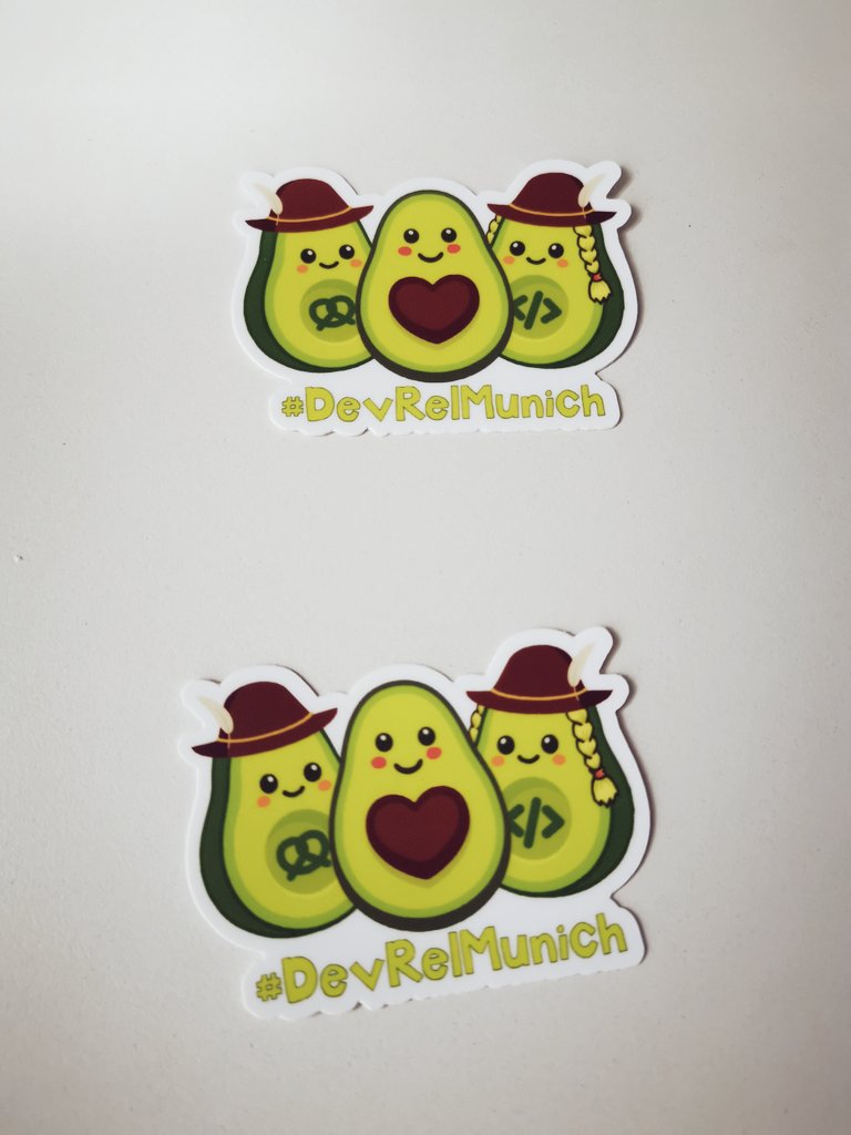 DevRelMunich's tweet photo. Yayyy... We have our stickers and magnets for today's meetup ✌️❤️

#DevRelMunich https://t.co/r1SF3ywBJl