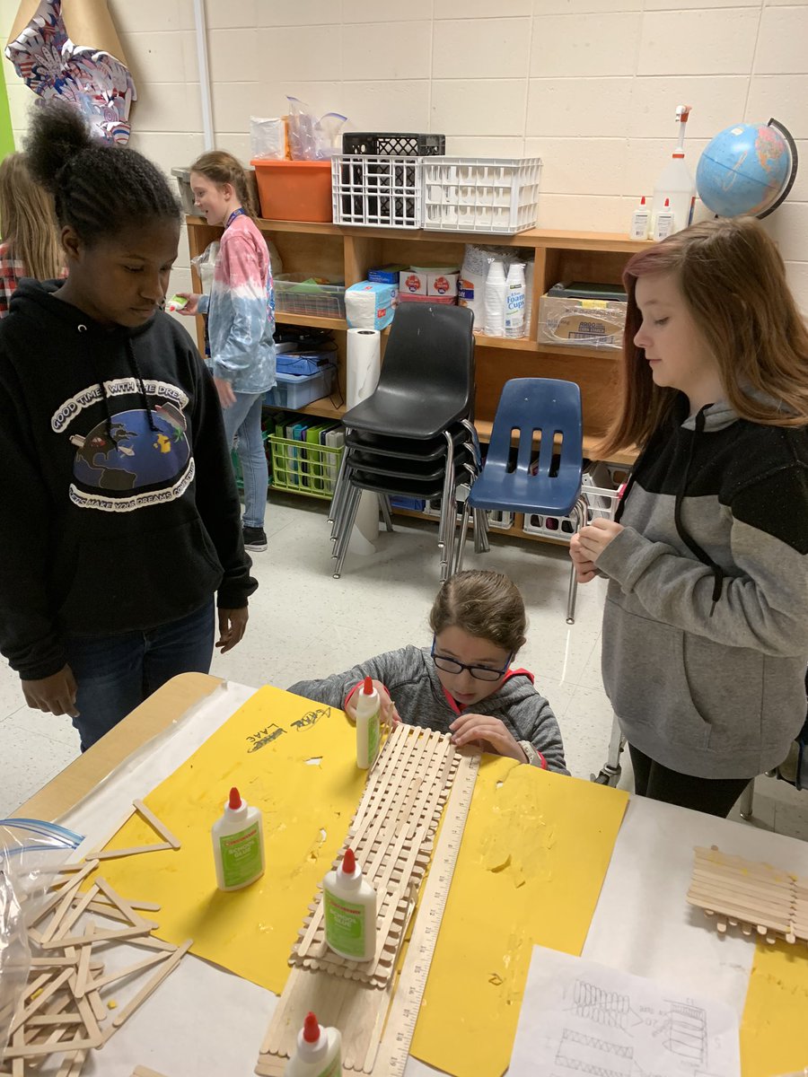 Young engineers designing  bridges for the upcoming Popsicle Bridge contest to be hosted at Armuchee Elementary FEb. 13.  Question: “Is your goal for the bridge to be cosmetically beautiful or strong?” Reply: “Both!” Love that answer!#BuildingBridgesAtAES!