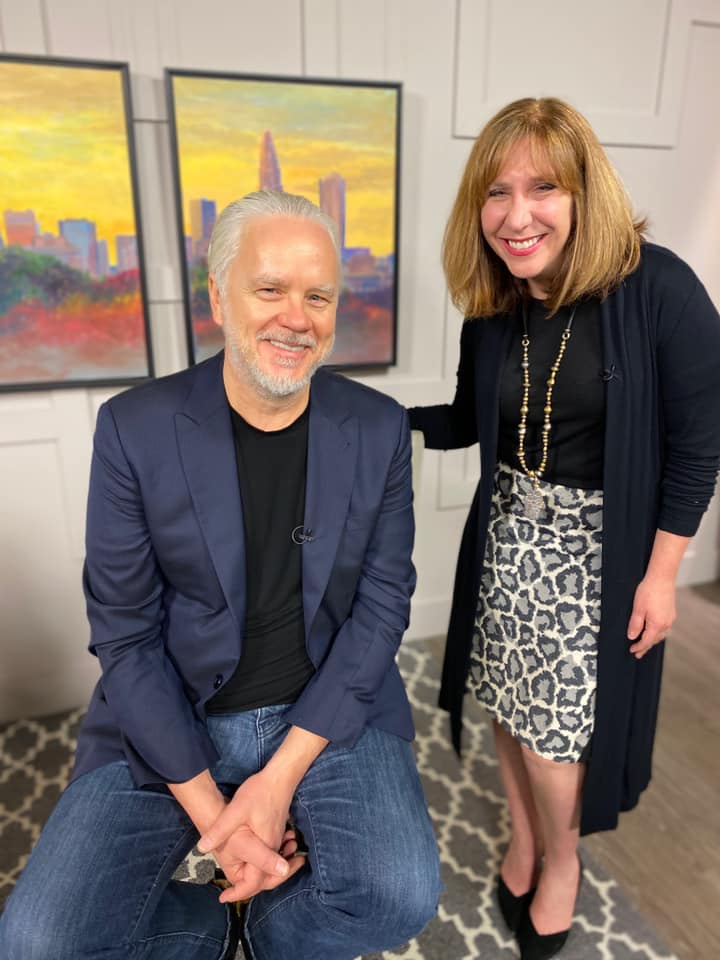 JewishMatcher's tweet photo. Had fun on @WBTV_News talking online dating &amp; Valentine’s month events for people 20-60’s! Also..got to meet @TimRobbins1 who was on set promoting the show he co-wrote The New Colossus which tackles immigration @ the Knight Theatre starting tomorrow pm! @QClifeWBTV  @WBTVKristenM https://t.co/cPFdJO5vNe