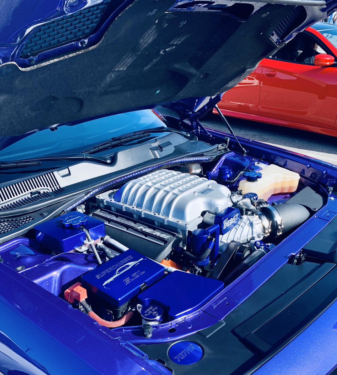 PlumCrazyKat's tweet photo. Motor Monday..light optional. #BilletTechnology #DiodeDynamics #MotorMonday #Hellcat #Mopar https://t.co/MDm5wWI4xJ