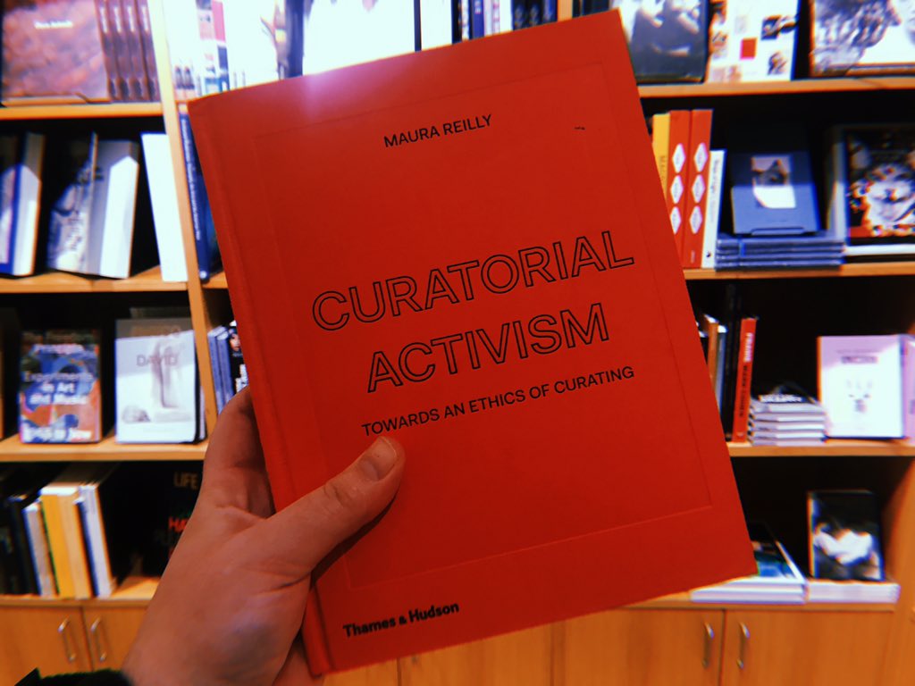 juliannestopper's tweet photo. someone pls gift this to your favorite Aquarius 🦋 https://t.co/ExPfLXRpVN