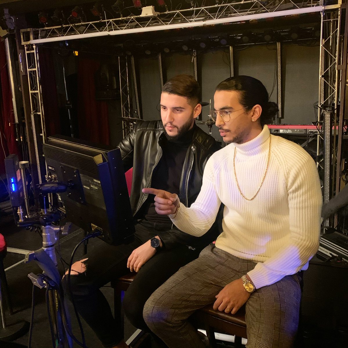 Gros clip qui arrive ! 
🎥 2èmeAlbum 💯