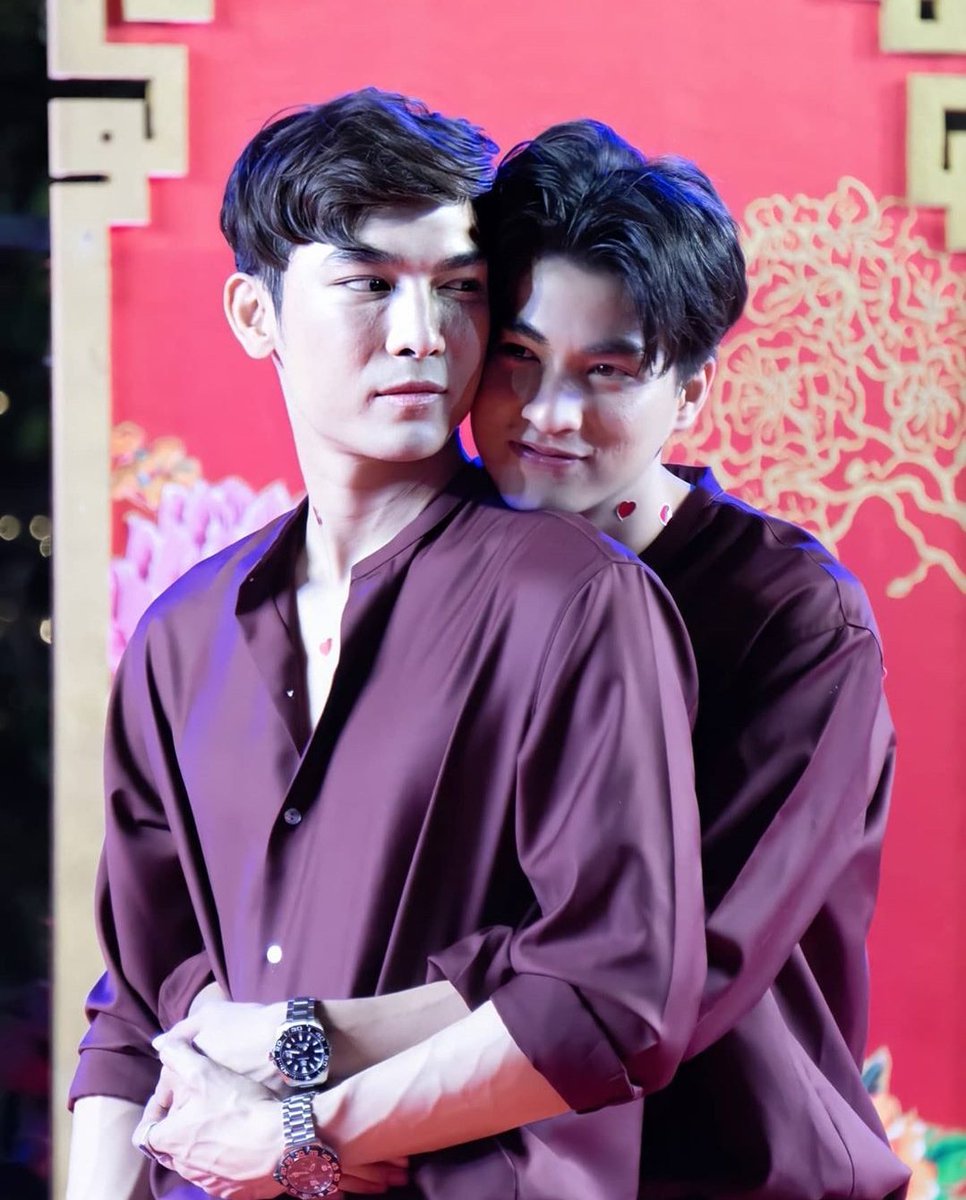 R_banoffee's tweet photo. พี่เมย์ตอนท้อ ร้องให้โทรหามิว : ไม่ไหว พี่ไม่ไหวแล้วมิว พี่เหนื่อย ~ ~!
มิว : พี่เมย์ไม่ต้องแบกทั้งหมดแล้ว เอามา เดียวผมแบกเอง!
เนี้ยยย คนดีของ #หวานใจมิวกลัฟ
วินาทีนี้ ต้องเฮียเท่านั้นอะ ตอนซ้อมีปัญหาดราม่า คนที่ซ้อคุยด้วยหลักๆก็ พ่อ แม่ กะพี่มิว พี่มิวเป็นทุกอย่างจริงๆนะ🐼 https://t.co/wI1nTE3HO4