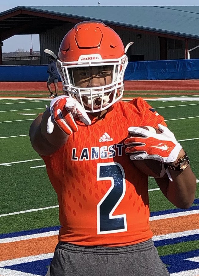 JamesGrace2000's tweet photo. Continuing my next four years as a Langston Lion....💙🧡 @webofootball1 @WEBOrecruiting1 @24JayGee @shidahgrace1 @Coach_Griffin32 @simplyCoachO @LangstonLionsFB https://t.co/WO6WV5Ex9c