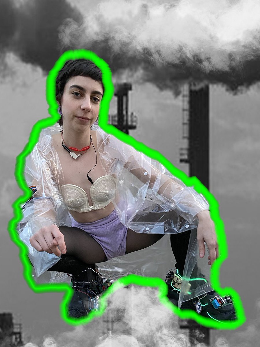 APOCALYPSE IS NOW, my web-based project on technology's role in the destruction of cultural norms &amp; the environment is NOW LIVE on <a href="/noschoolparis/">NØ SCHOOL PARIS</a>'s WhitePageGallery

All #wearableTech pieces made w/ recycled materials + electronics 

LINK: noschoolparis.com/wpg
#techwontsaveus