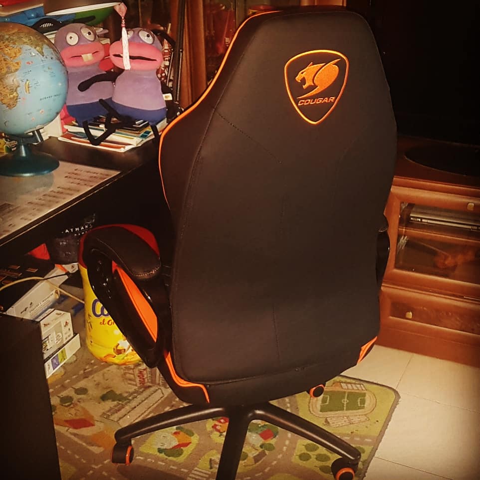 mamenrusa2222's tweet photo. 🖤🧡Me encanta el nuevo trono para mi ppe!! Un diseño único y envolvente... una pasada!! Muchísimas gracias @CougargamingE muy contentos con él 🖤🧡🖤🧡🖤#tronogamer #gamer #game #sillongamer  #sillagaming #cougargaming #cougarfusion #cougargamingespaña
https://t.co/TtQRUmJw9n https://t.co/IBy445pxVb