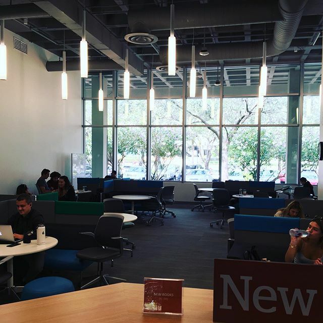 UMiamiWrite's tweet image. Ready to get a head start on improving your writing? Drop in while you can. We’re open and have consultations available. 
@uofmiamienglish @umiamilibraries @umiamigsa @umiamisg @univmiami #umiami #writingcenter #writingcenters