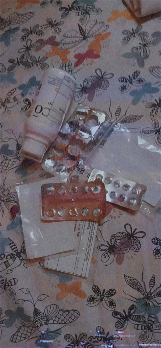 EhhSemiey's tweet image. For the first time in my life, I eat all the medicine that I got 😉 .

and I know, haris would be proud of me 

#BrokenEnglish #ButItry