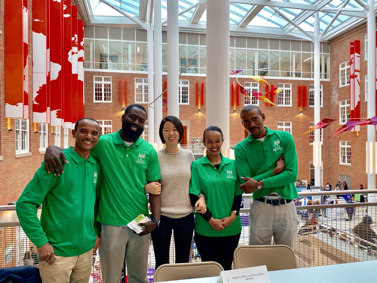 MOAA_DC's tweet photo. Thank you to @DCLanguageImmersion and the 150+ exhibitors for providing a multitude of language resources and programs at last Saturday’s Multilingual Education Fair! #MultilingualDC #DCvalues https://t.co/P0Vv2i9PoE