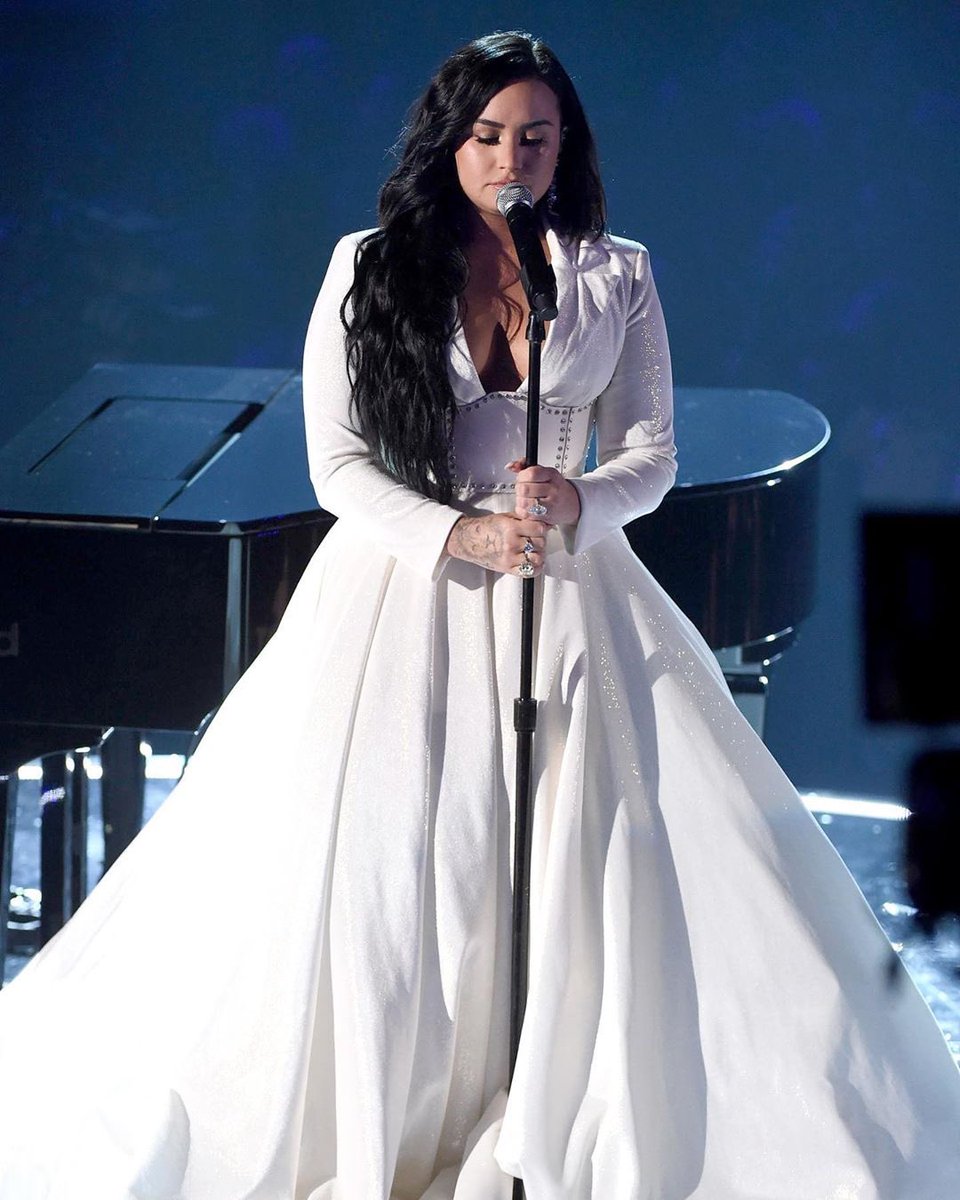 HollywoodRecs's tweet photo. We are so proud of you, Demi 🤍🖤 https://t.co/KyON3OfHuB