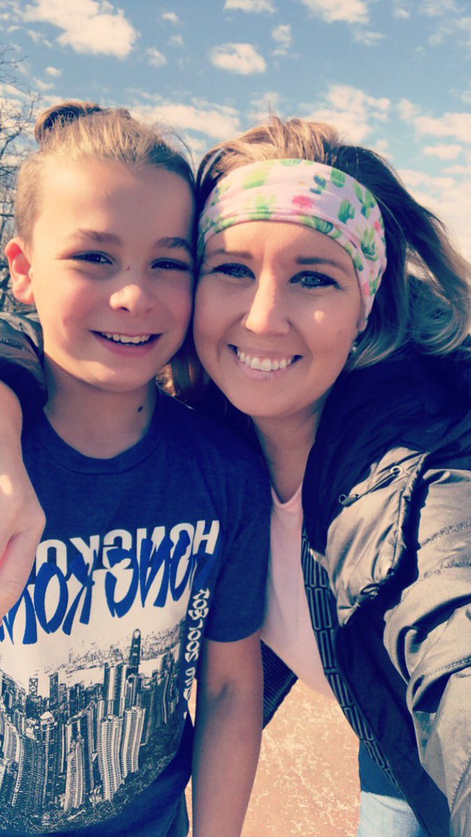 MissBIrvine's tweet photo. #mahomesmonday at PV!! My students don’t think @PatrickMahomes would ever wear a cactus headband...🤷🏼‍♀️ #provethemwrong https://t.co/j8D8Lstbge
