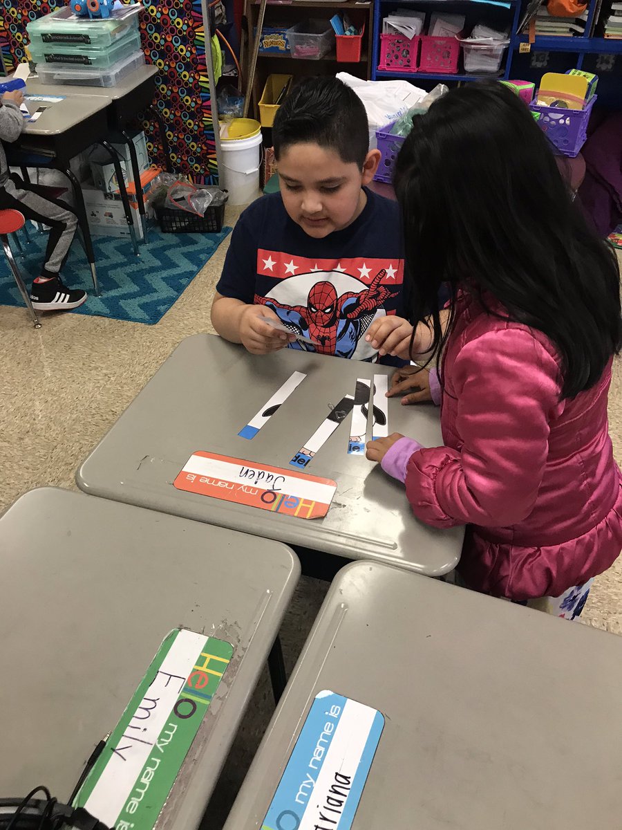 MrsHibdon's tweet photo. Lot of excitement for our penguin of the day puzzles to find out who we are learning about today! Complete with QR code on the back to see the penguin almost first hand! #readinginaction #qrcodesintheclassroom https://t.co/PvdRDMJryE