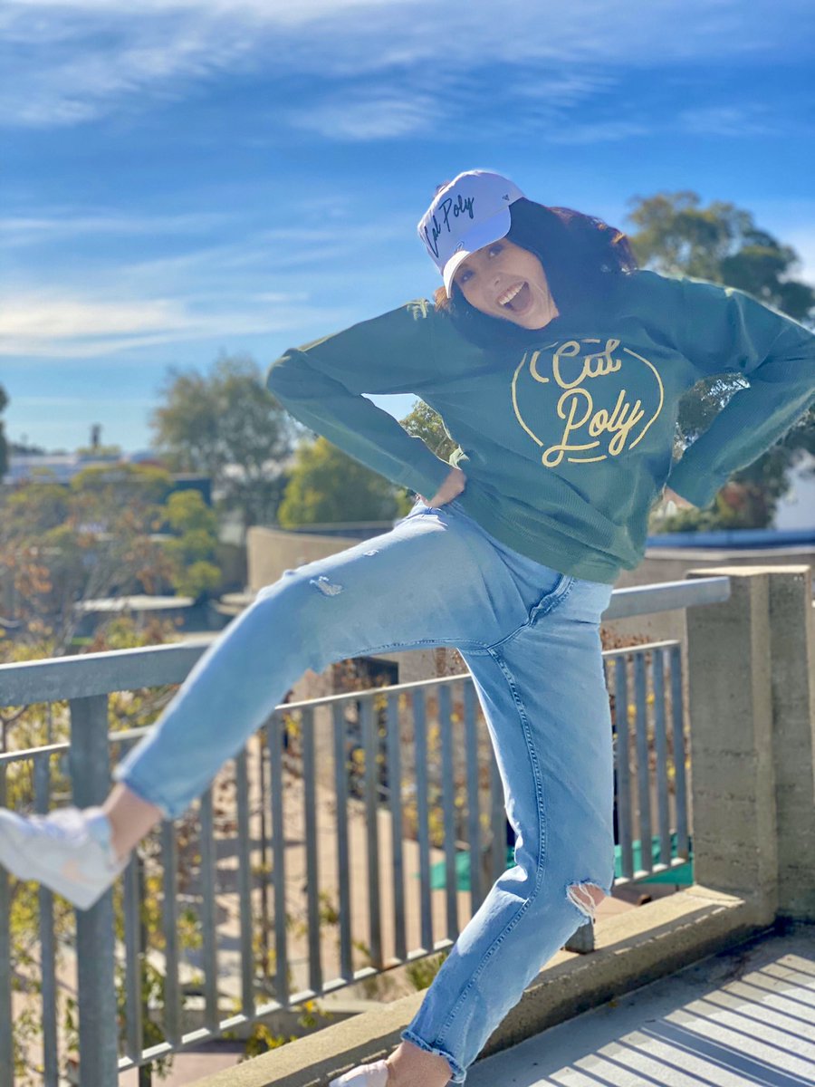 Jumping 4 joy cause it’s week 4! ☀️🐎