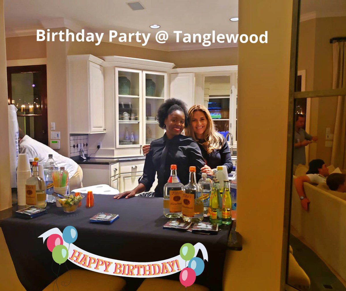 AR_Bartending's tweet photo. Thank you all who support us and make us part of your most important life celebrations, we appreciate you! We look forward to working with you this year, happy & Prosperous 2020, cheers!π₯π₯³ #Houston #HoustonTX #HoustonEvents #HoustonParties #HoustonSpecialEvents #SpaceCity https://t.co/QjFQxG8bEQ