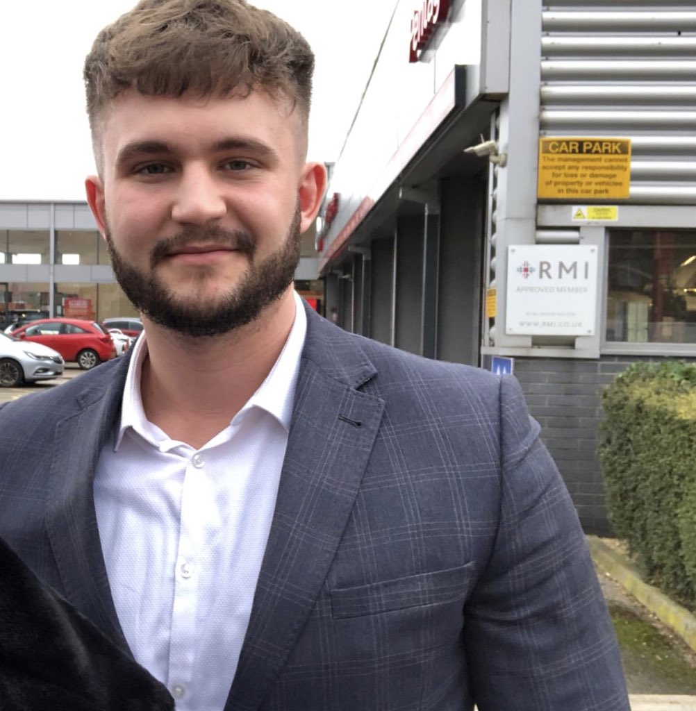 Hayley Savage tweet media