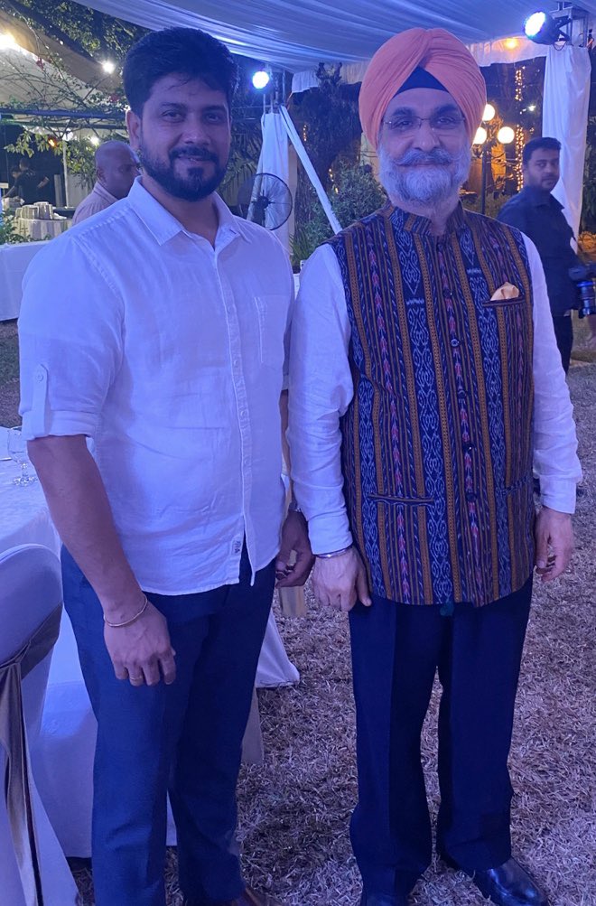 mathan424's tweet photo. Farewell party of His Excellency Mr. #Taranjit Singh Sandhu, High Commissioner of #India to Sri Lanka at India House, Colombo 7. https://t.co/pGFHdG9Sq2