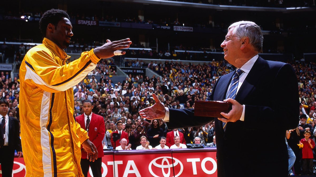 TYLERTHESMILER7's tweet photo. As a kid I hated you. But as I grew to love the game, you became a hero of mine. I watched every game I could knowing I would miss watching your greatness when you retired. It doesn’t make sense that you’re gone.
Thank you Kobe.
We will never forget you, on or off the court. https://t.co/JuWuP4m9nR