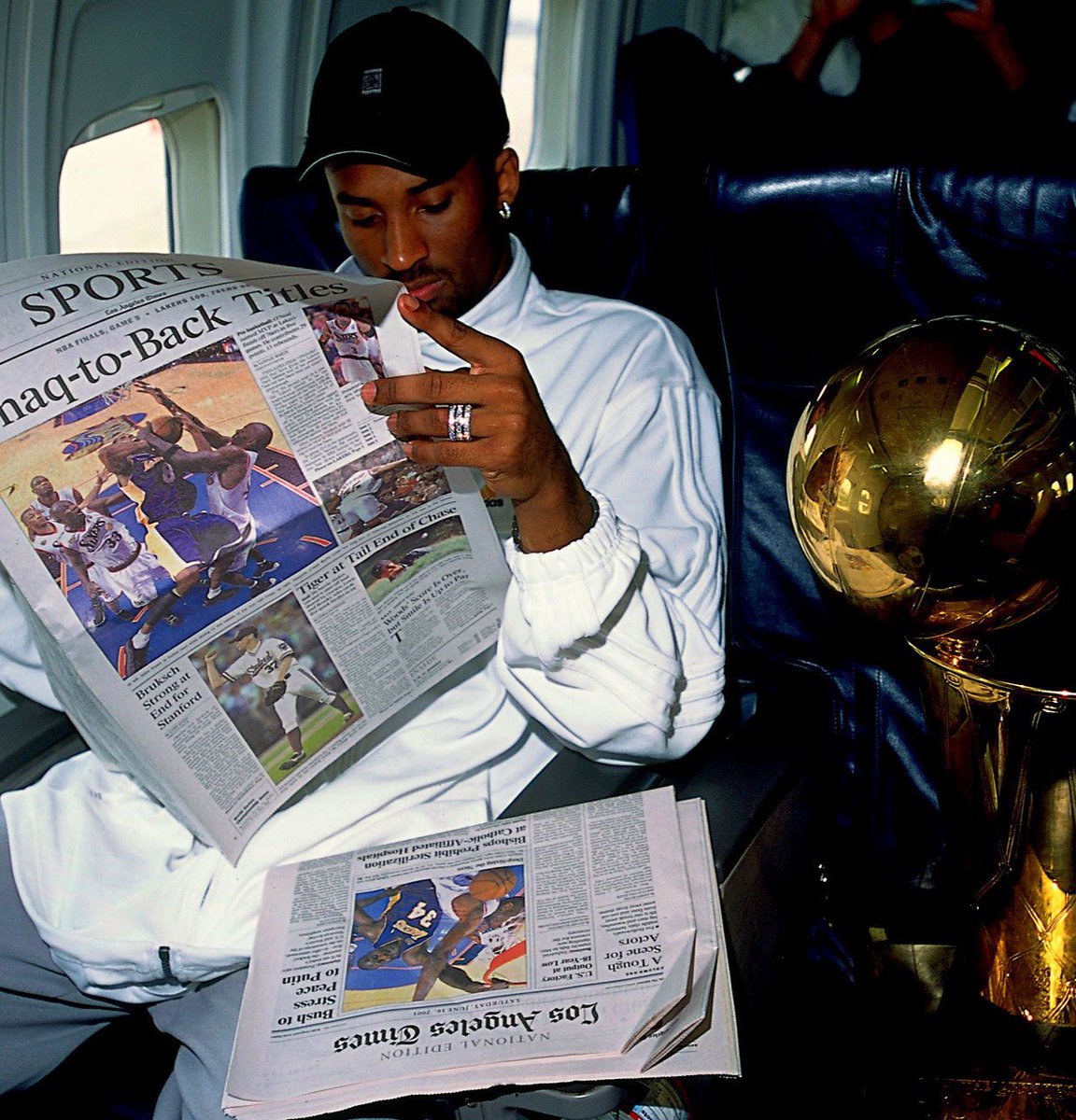 TYLERTHESMILER7's tweet photo. As a kid I hated you. But as I grew to love the game, you became a hero of mine. I watched every game I could knowing I would miss watching your greatness when you retired. It doesn’t make sense that you’re gone.
Thank you Kobe.
We will never forget you, on or off the court. https://t.co/JuWuP4m9nR