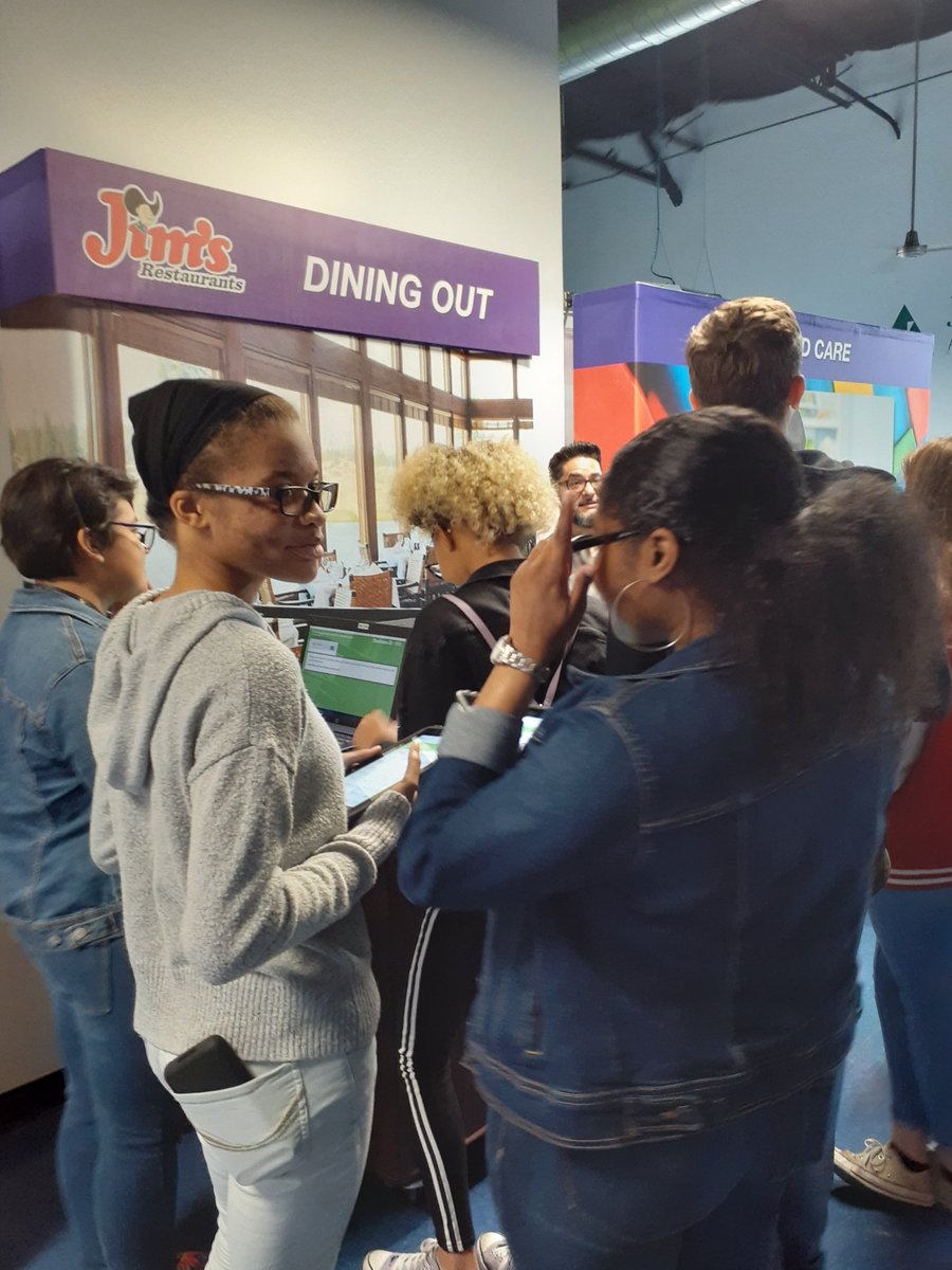 CareyAMcCarthy's tweet photo. @NISDComArts ISM students had an outstanding experience today @JAofSouthTexas. #financialliteracy #WhyComArts #CommArts #nisdlegends @NISD https://t.co/bYFbYeQFml