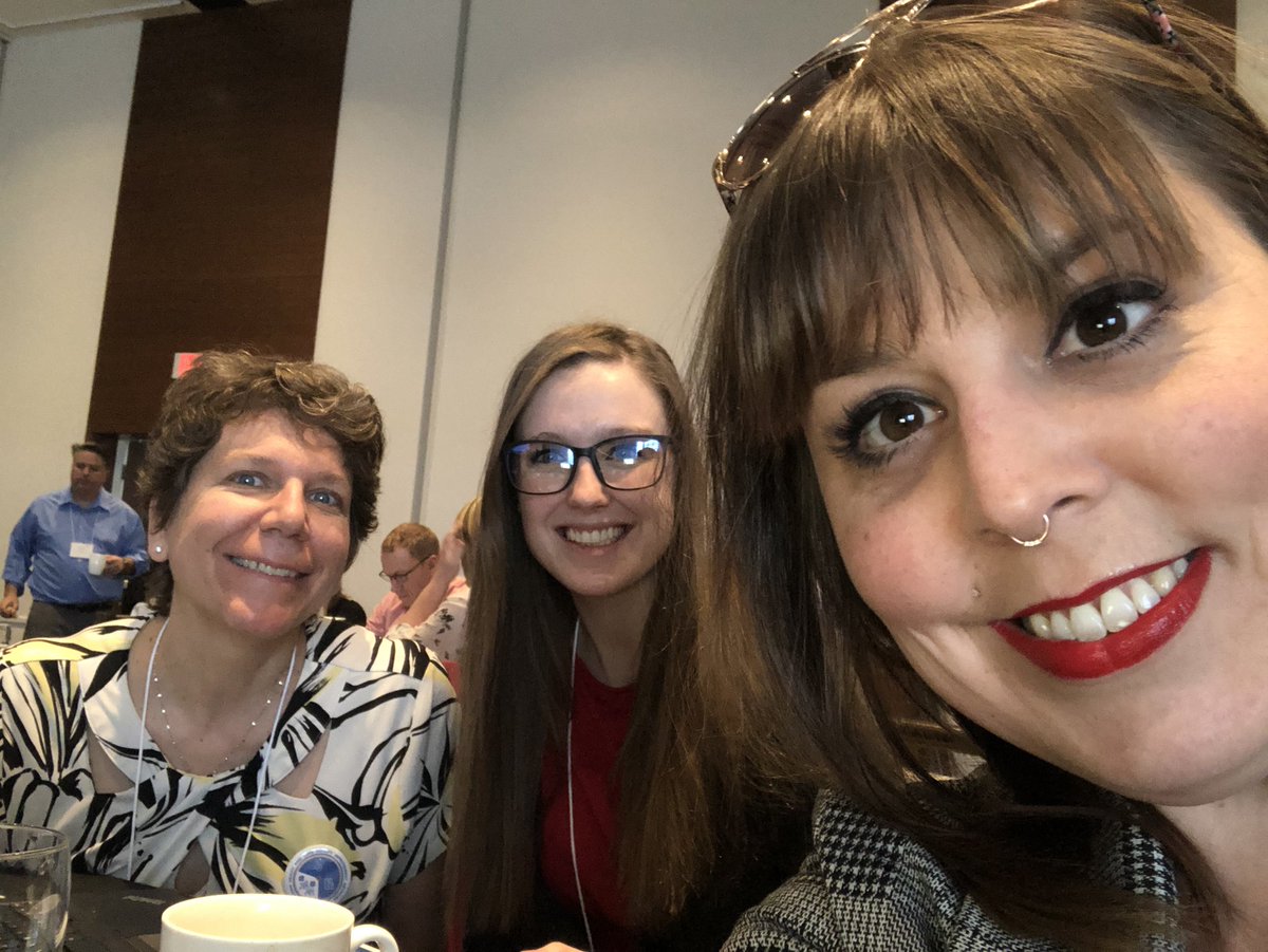 andreagoodtime's tweet photo. This team is small but mighty! Dawson Creek District Hospital in da house!  #SPOC @DoctorsOfBC https://t.co/ahZwFqpmsI