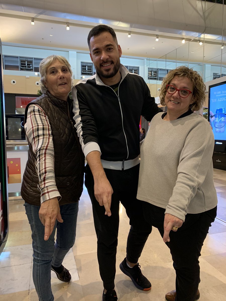 #dejadeescapar #incontinenciaanalAsia #pacientes hoy en Madrid junto a <a href="/soriano_p/">Soriano, Christian Roy P.</a> de <a href="/ffpaciente/">Asociación FFPaciente</a> , uniendo fuerzas llegaremos lejos.. lo primero el #paciente gracias Pedro , eres un amor. Unidos en la campaña #dejadeescapar