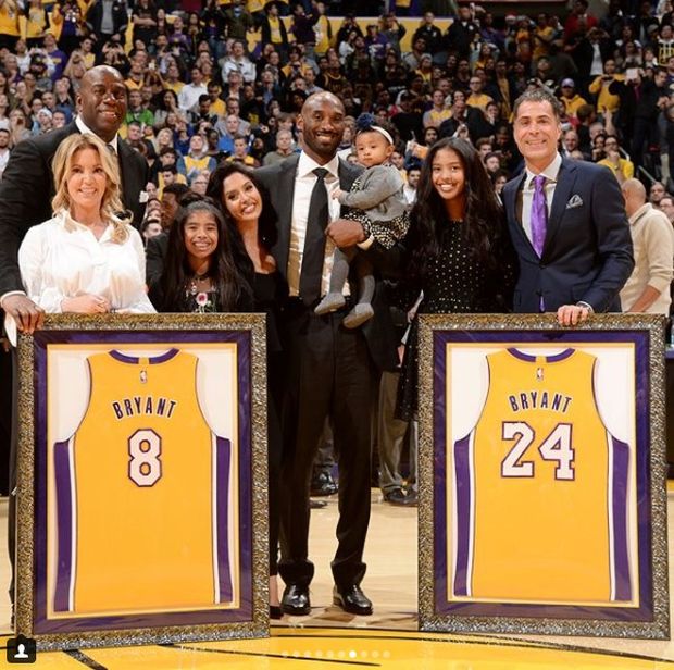 UltrAlmeida's tweet photo. @kobebryant fue mi inspiración me enseñó a amar el baloncesto, a practicarlo, es y será mi ídolo, el primer dorsal que utilicé fue el 8 en su honor, como homenaje de acá en adelante usaré el 32 la suma de sus dos dorsales, hasta siempre mamba, gracias por todo, #MambaOut 🐍🖤💔🏀 https://t.co/AC4I0zdkHF