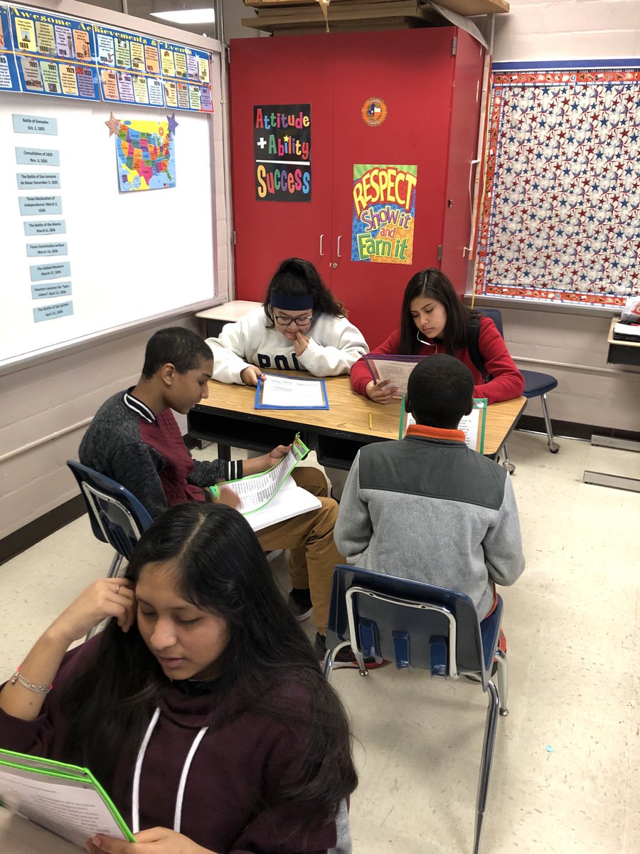 karen_janes's tweet photo. Four voices reading (assigned parts by Lexie levels) to introduce DBQ. #LionsLearn #ELStrategy @MsGuerrero2014 @Samuel_Karns @SpeyrerLMS https://t.co/rsU6Hy17fa