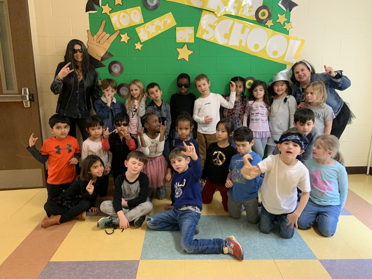 Happy 100th day of kindergarten!! #TheBarnwellBeat