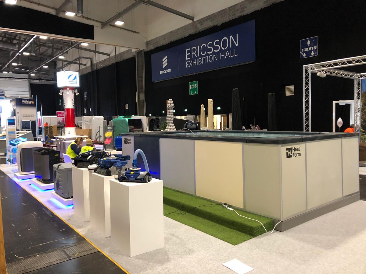 PoolsLighthouse's tweet photo. Come and meet the Lighthouse team @SPATEX_show, stand E32. The doors open at 9.30am and we look forward to seeing you there! #zodiacpoolcare #heatform #rollosolar #filtreau https://t.co/OCavXoQhAP