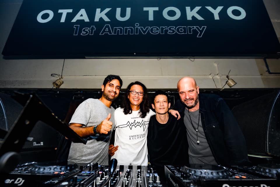97NiShUJayAmaL's tweet photo. #guyj #guymantzur #djogawa #otakutokyo #japan #tokyo #shibuya 🇯🇵 🇮🇱 🇱🇰 https://t.co/B6TJ65qPPQ