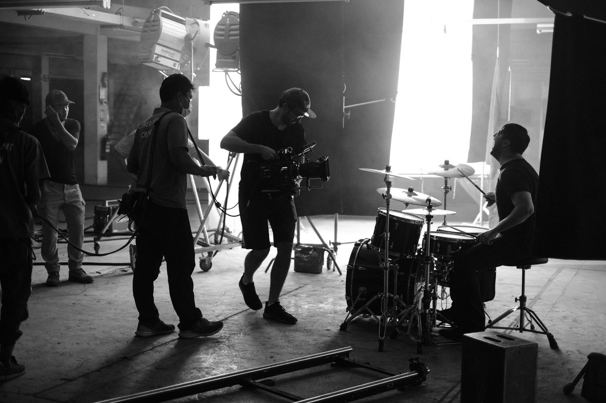 MumfordAndSons's tweet photo. The making of Blind Leading The Blind video #MarcusMondays #BLTB https://t.co/IPGW5n3V86