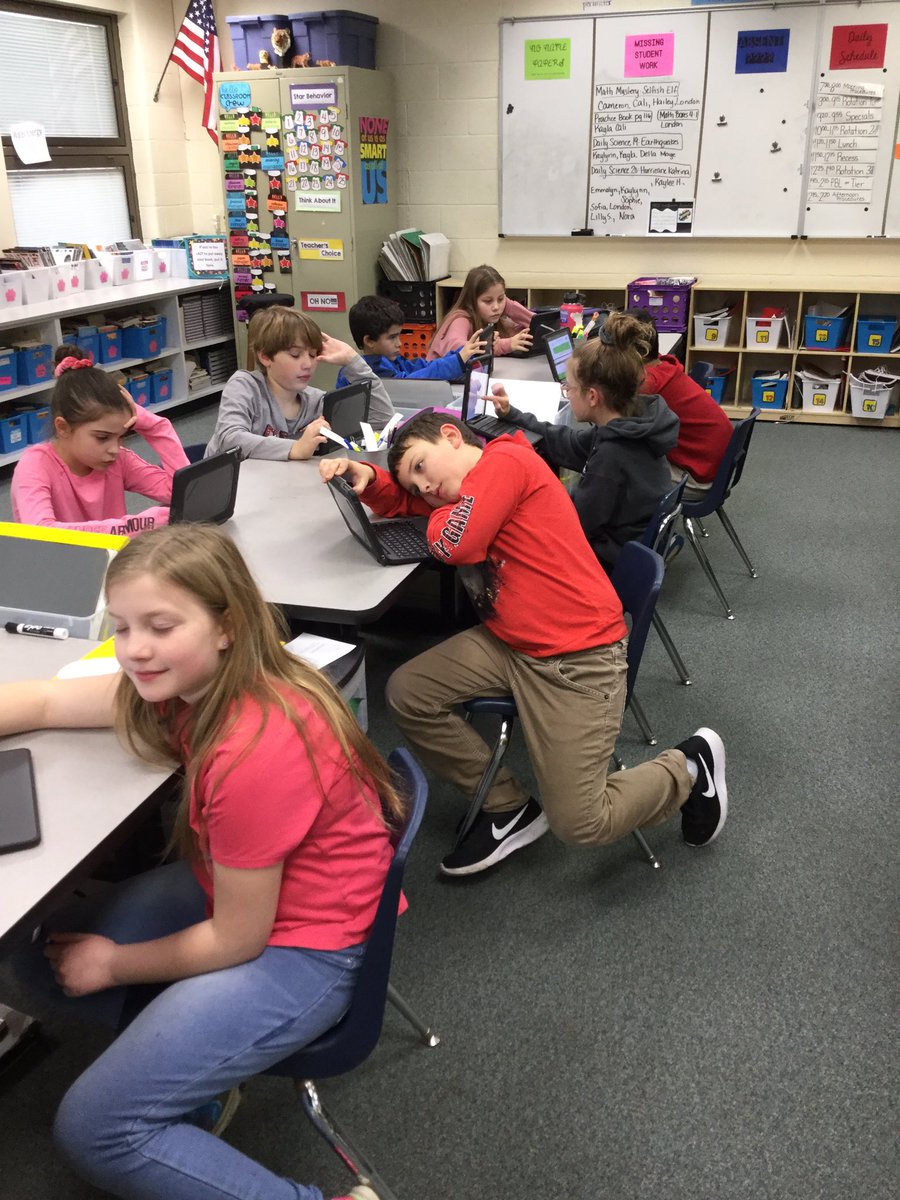 YES_Counseling's tweet photo. Mrs. Jackson’s class is using Notability to track their stress reactions as we talk about stress management! #TweetThatTechYES https://t.co/xGMYZEaWRo