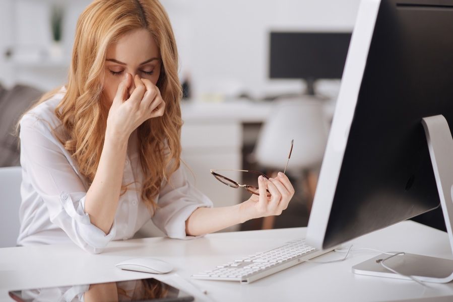 Go check out our latest blog! Seasonal affective disorder is a type of depression that follows a seasonal pattern. It is also referred to as simply, seasonal depression.
blisswellness.com/cbd-and-season…

#cbd #cbdoil #blisswellnesscbd #cbdbenefits #cbdhelps #SAD #seasonalaffectivedisorder