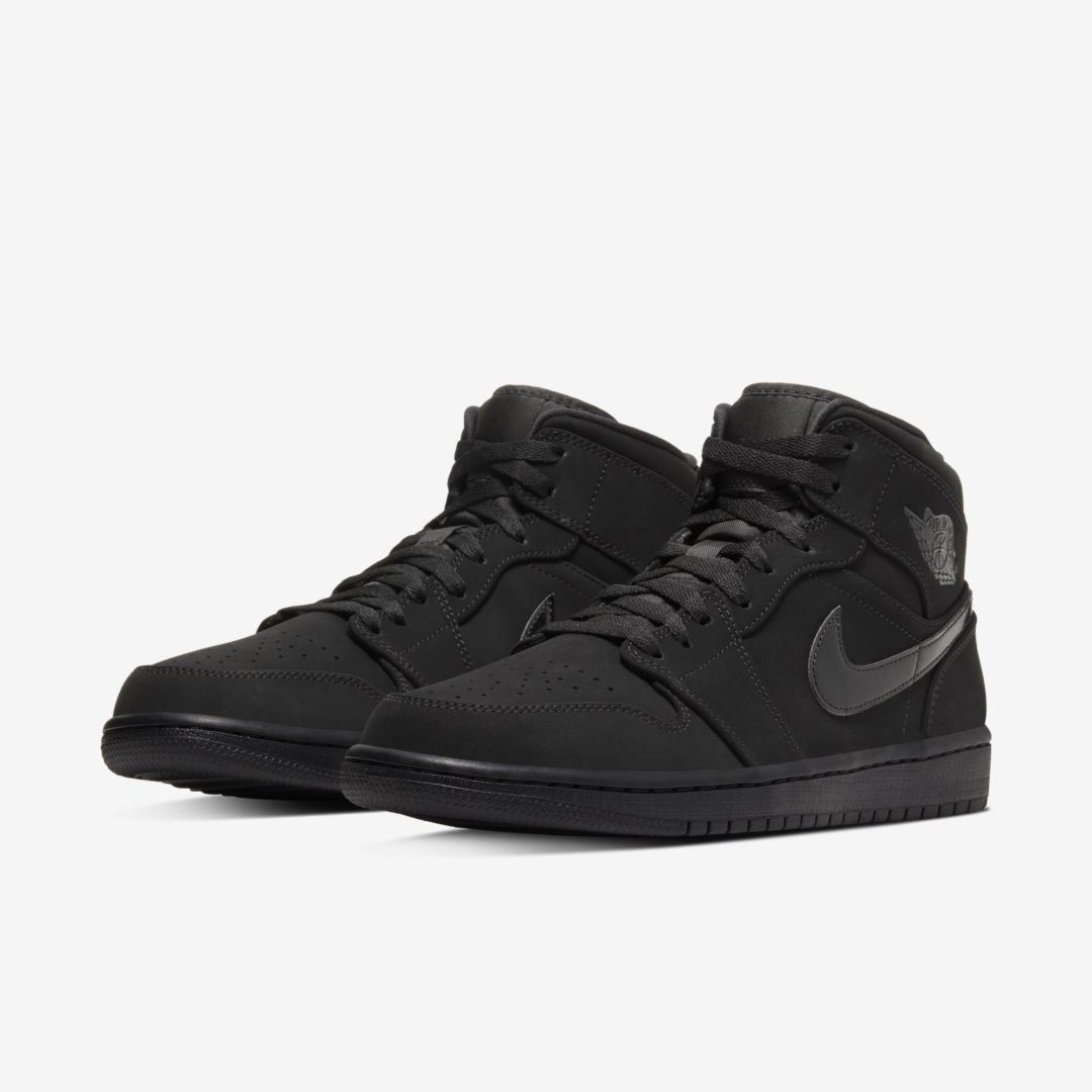 J23app's tweet photo. Jordan 1 Mid "Triple Black" on @nikestore

Link -> https://t.co/jOMnnqOZyp https://t.co/D0kRpEXnkC