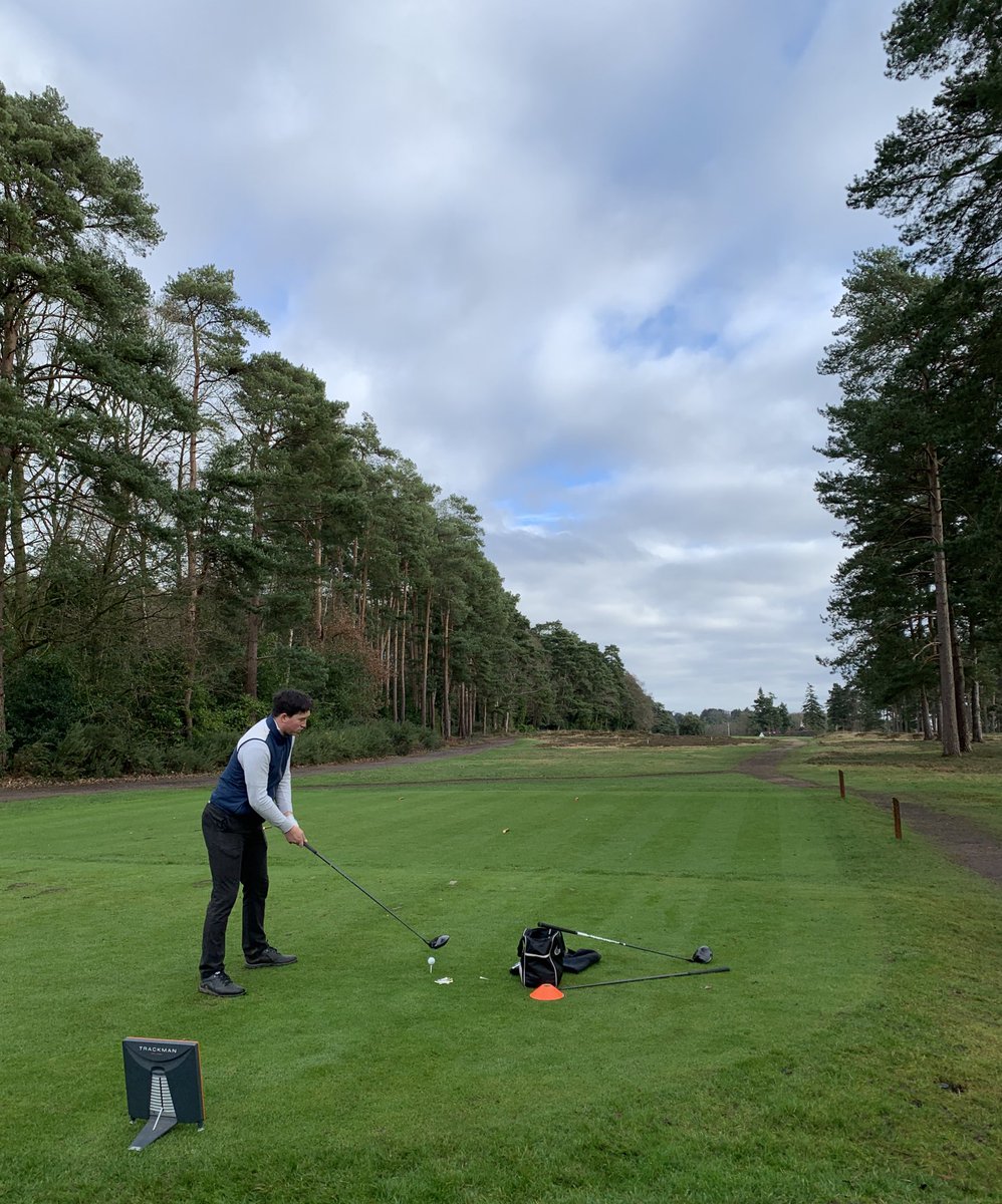 Premium Golf tweet media