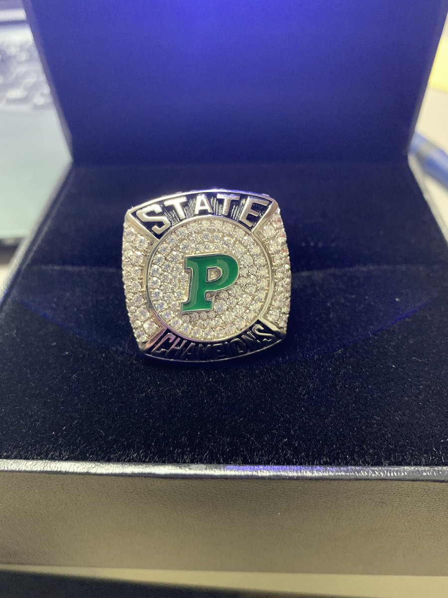 Thanks to everyone who made this a special season! Truly an honor to get to pass these out to the great men who earned them this past fall. #GoGovs #3Peat