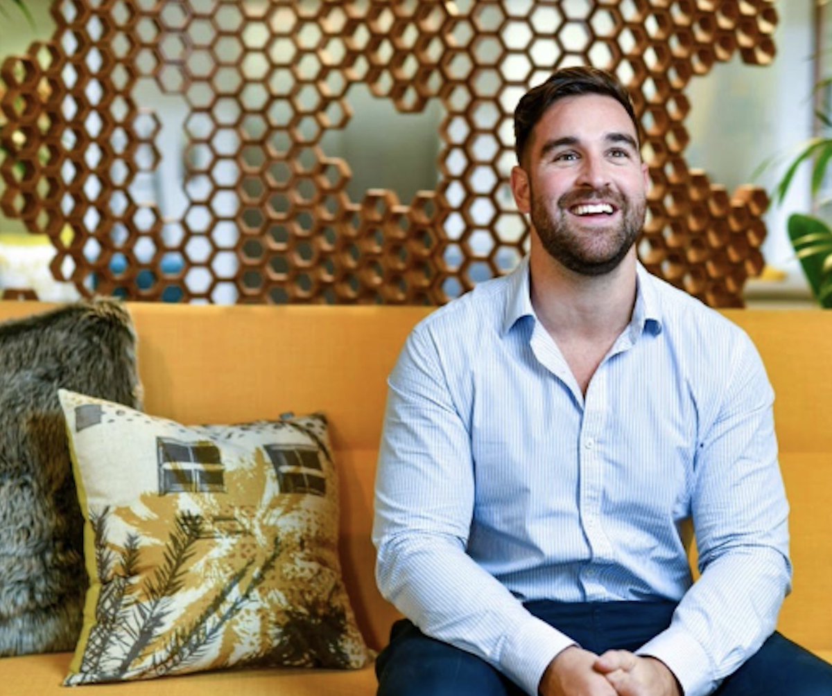 MadeComfyau's tweet image. Meet Jono Spragg, our Senior Ops Manager, who's in charge of overseeing the Maintenance, Operations, Housekeeping and Guest Experience🇦🇺🏡

Thank you, Jono, and team, for doing the amazing work that you do for our guests and property owners every single day!

#madecomfy #team