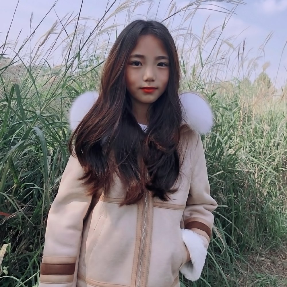 ㅤ👨‍👩‍👧‍👧 · famιlч dιɑrч › uρdɑtǝ

💕 › 셰릴과 나는 가족을 키우게되어 매우 기쁘다. ☺️  우리는 헤일리를 입양했고 이미 그녀를 너무 사랑합니다. 👨‍👩‍👧‍👧  가족, 공주님을 환영합니다 💕