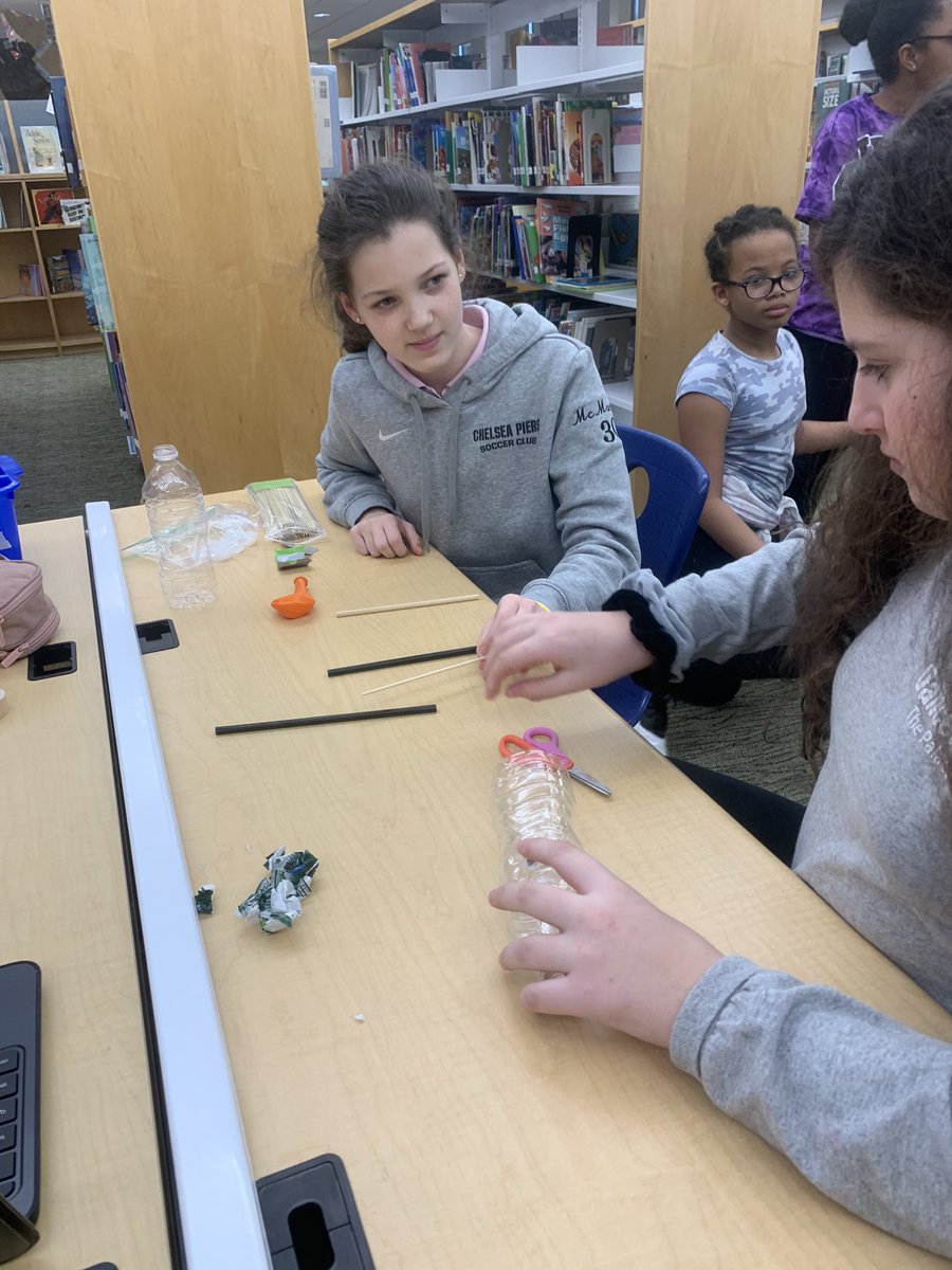 MYPDesignRIS's tweet image. More Grade 5 RIS students working on their self-propelled vehicles in the Rogers MakerSpace!
#ibinaction #mypdesign #criterionc #creatingthesolution #makerspace #designacar