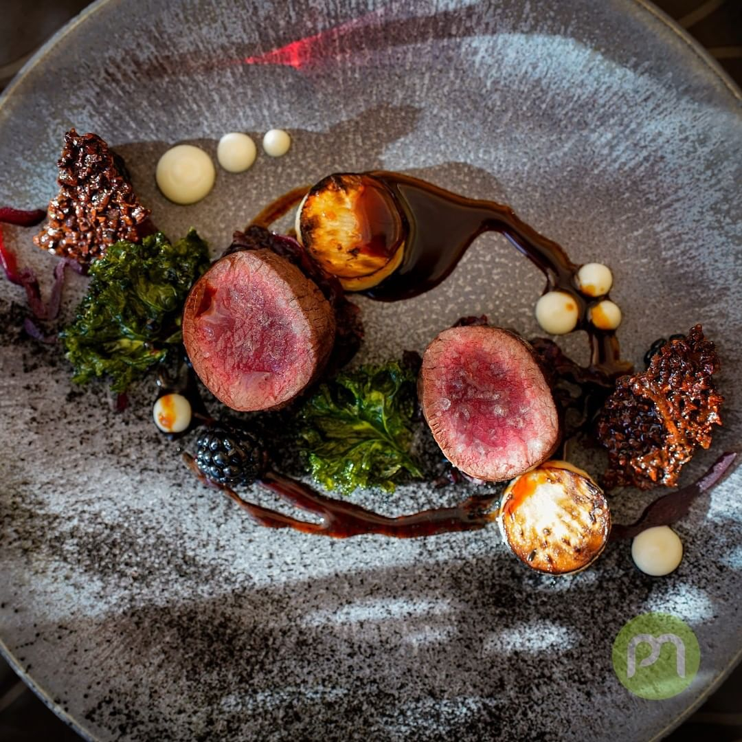 The light hitting our loin of venison with braised red cabbage and bitter chocolate jus in all of the right places! 😍Image by @chefs_and_their_food #Lortolan