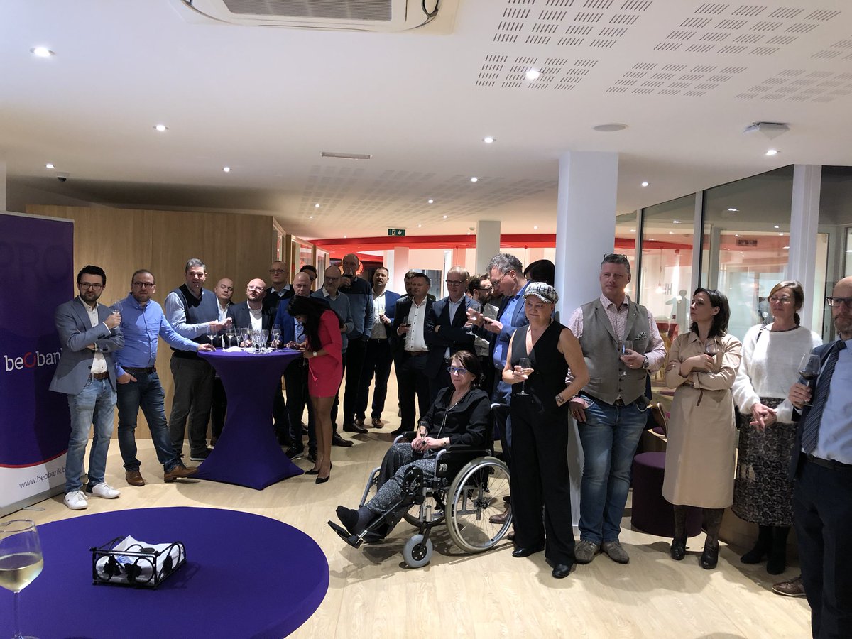 A3Wi's tweet photo. Flanders Business Circle nieuwjaarsreceptie groot succes met als gastspreker Burgemeester Dirk De fauw hosted by @Beobank in hun Pro Center #Flandersbusinesscircle @dirk_defauw @StadBrugge #beobankpro https://t.co/tBJCODco7j