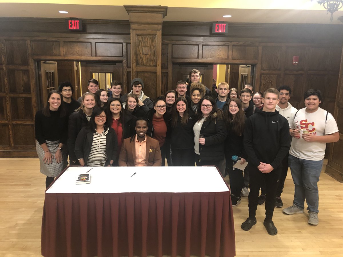 SaydelHS's tweet photo. Last week, Mrs. Loew and @AFienup took their AP students to hear author @DrIbram where they were challenged to consider what an antiracist society would be and how they can help build it. #WeAreSaydel https://t.co/HfrnOQax93