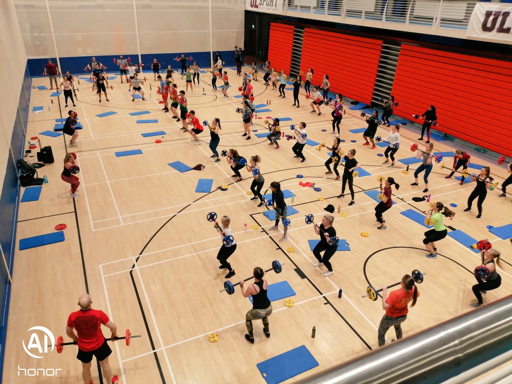 @UL_GEMS @UL @ULGPIG raising the bar, sampling  #lesmillsbodypump at @ULimsport as part of the #medwell programme following education by @mikey0callaghan 'exercise and its evidence'. With these future GPs the future is .bright .#exerciseasmedicine #practicewhatyouteach