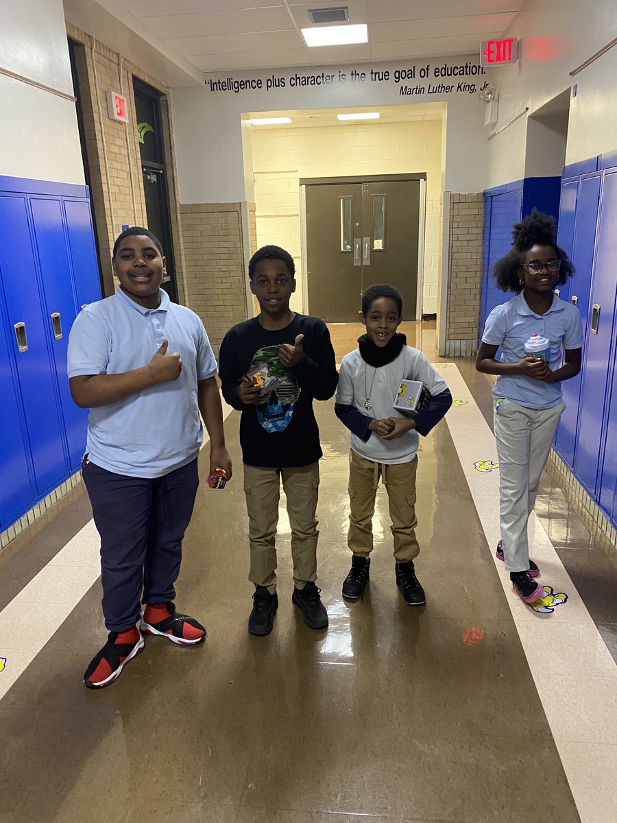 Win prizes when you come to school on time ready to learn at WES.... Monday Mania prize winners  #teamredclay #thunderbirds #weareredclay