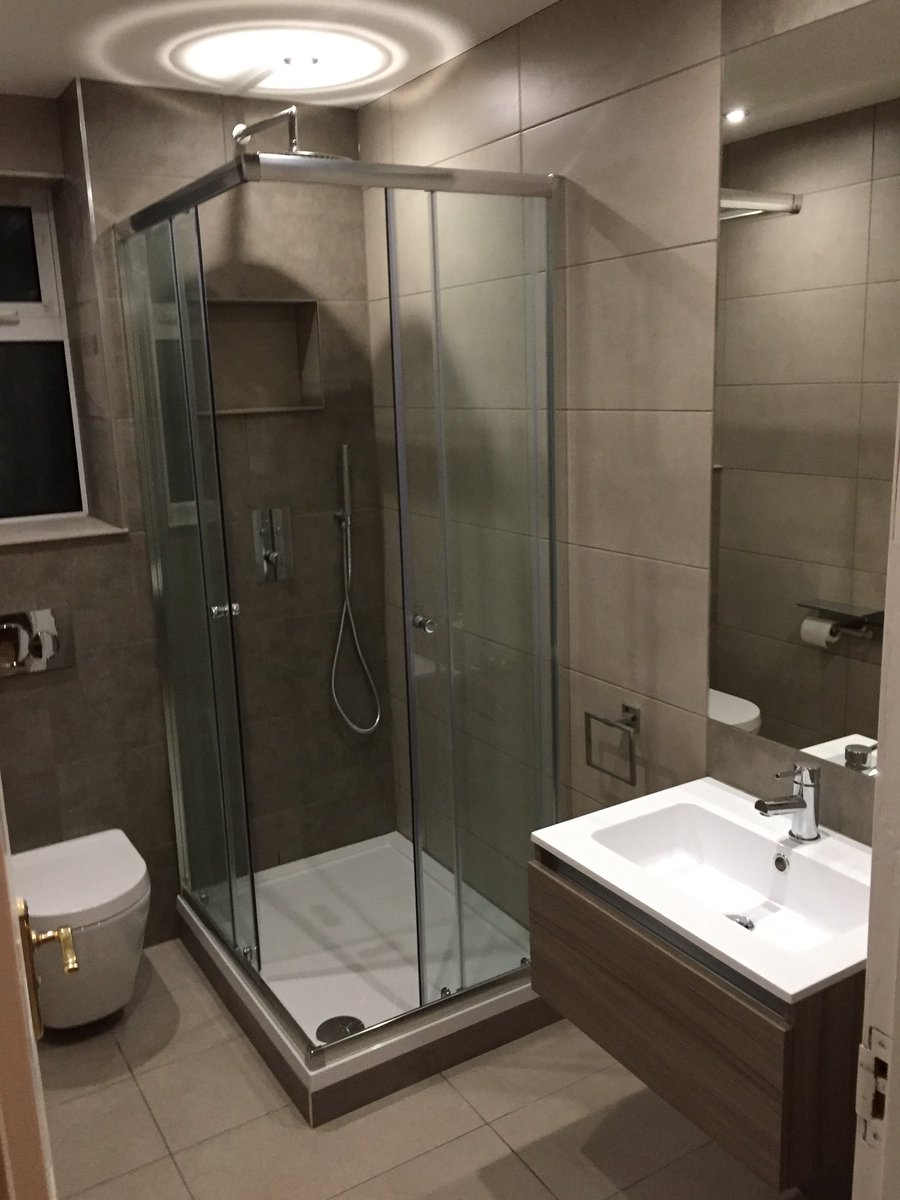 Another Beautiful Bathroom finished for a lovely customer in Pensby. Thank you for your kind hospitality throughout the project Margaret. 1/2