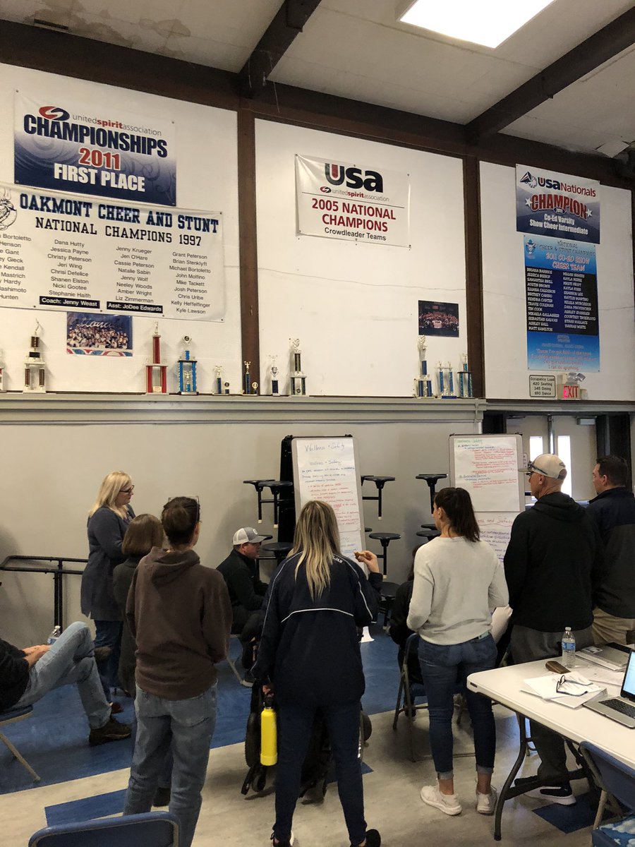 smylesfam's tweet photo. Oakmont staff working through the CSI process today. Amazing discussions around vision and mission. #vikingpride #family @vikings_pride @RJUHSD https://t.co/2o9BKAK7gZ