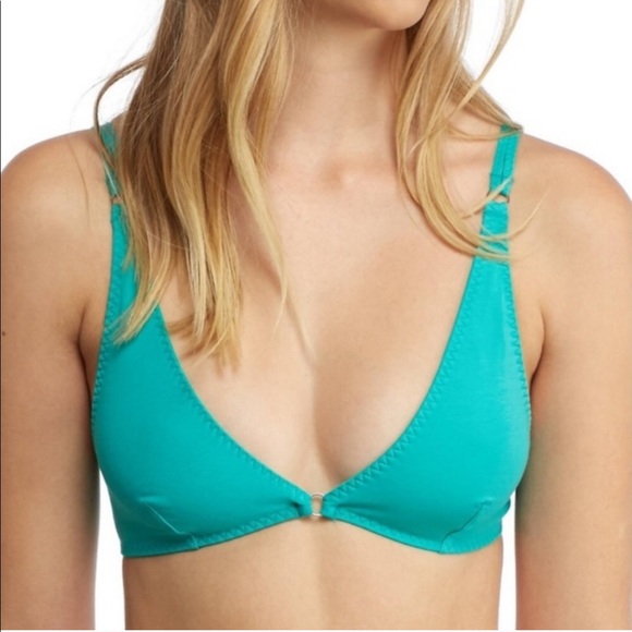 So good I had to share! Check out all the items I'm loving on @Poshmarkapp from @AStyl3z #poshmark #fashion<a href="/tag/fashion"class="tags"><span>#fashion</span></a><a href="/tag/shopmycloset"class="tags"><span>#shopmycloset</span></a><a href="/tag/style"class="tags"><span>#style</span></a><a href="/tag/freepeople"class="tags"><span>#freepeople</span></a><a href="/tag/poshmark"class="tags"><span>#poshmark</span></a>